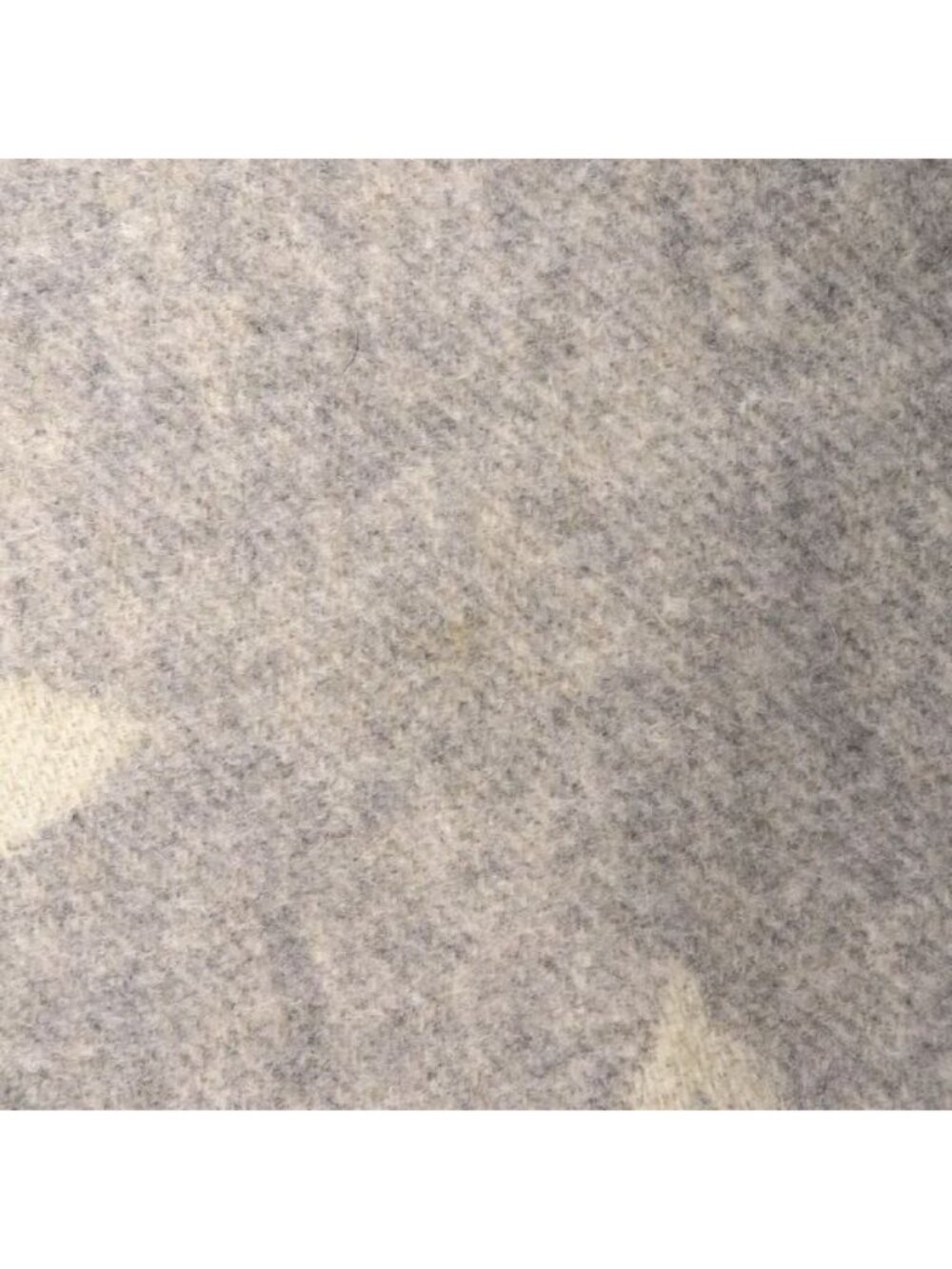 Louis Vuitton Echarpe Reykjavik Scarf - Picture 7 of 9